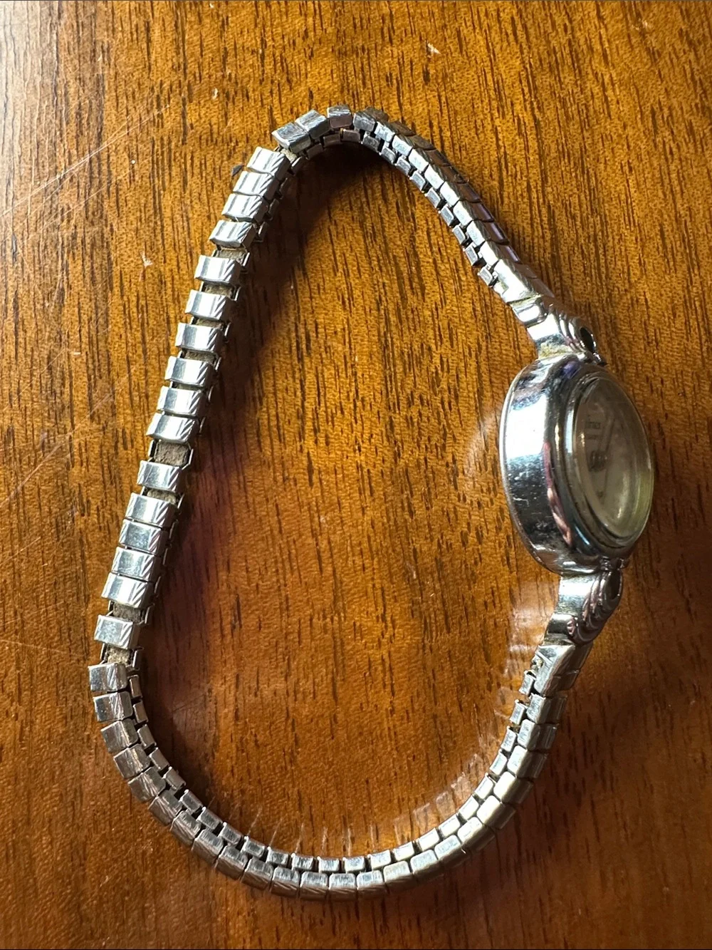 Vintage 90s‎ Timex Silver Tone Ladies Quartz Watch for repair or parts